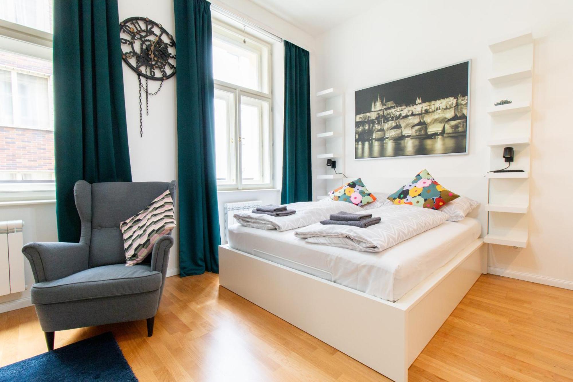 Stay Inn Apartments Stepanska Прага Экстерьер фото