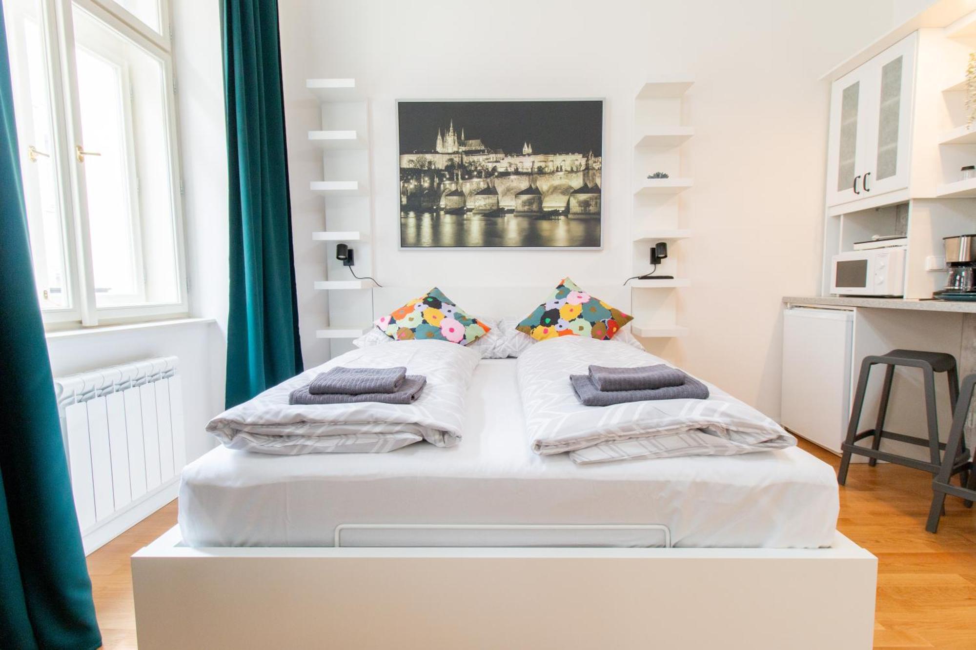 Stay Inn Apartments Stepanska Прага Экстерьер фото