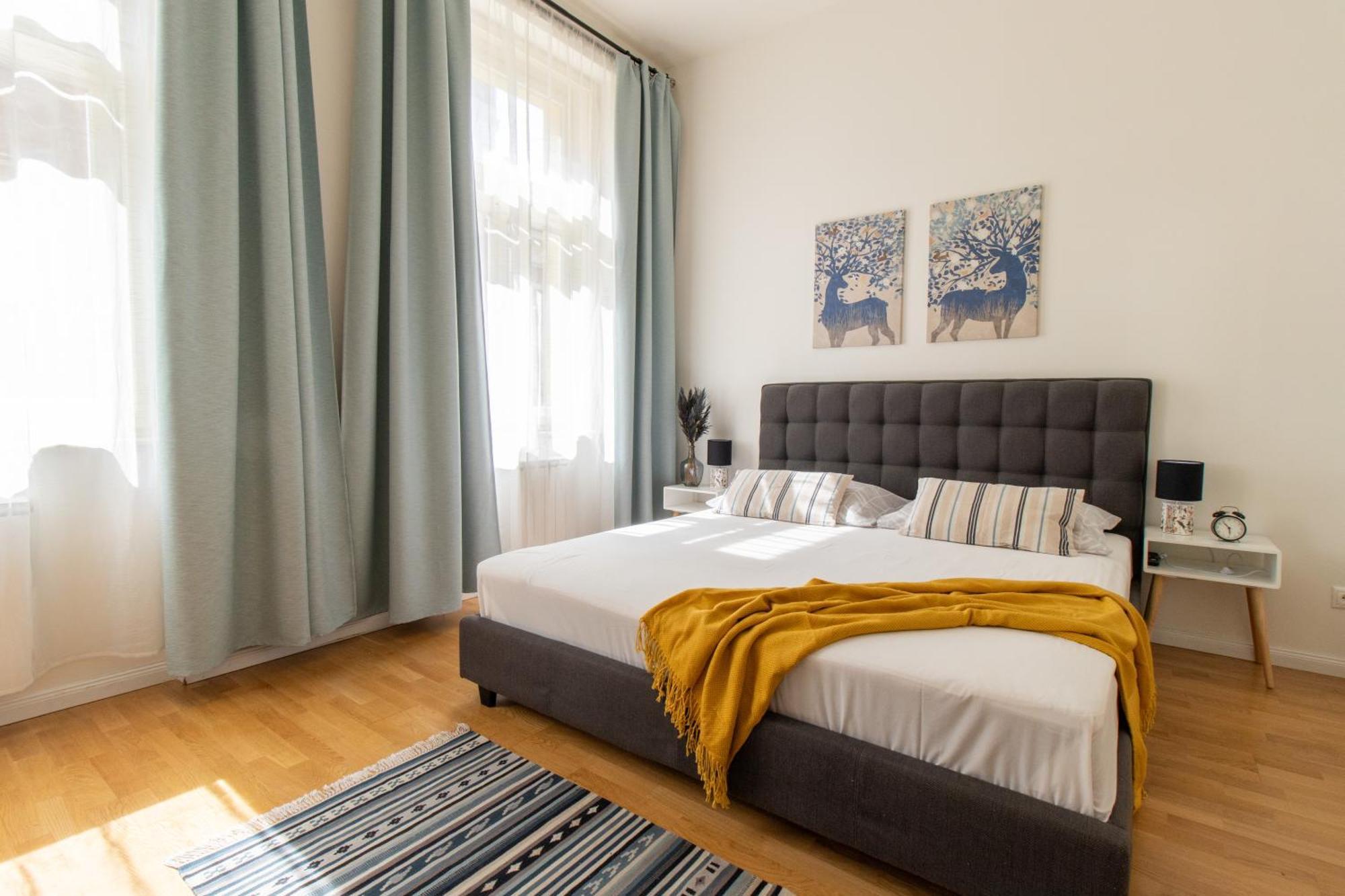 Stay Inn Apartments Stepanska Прага Экстерьер фото